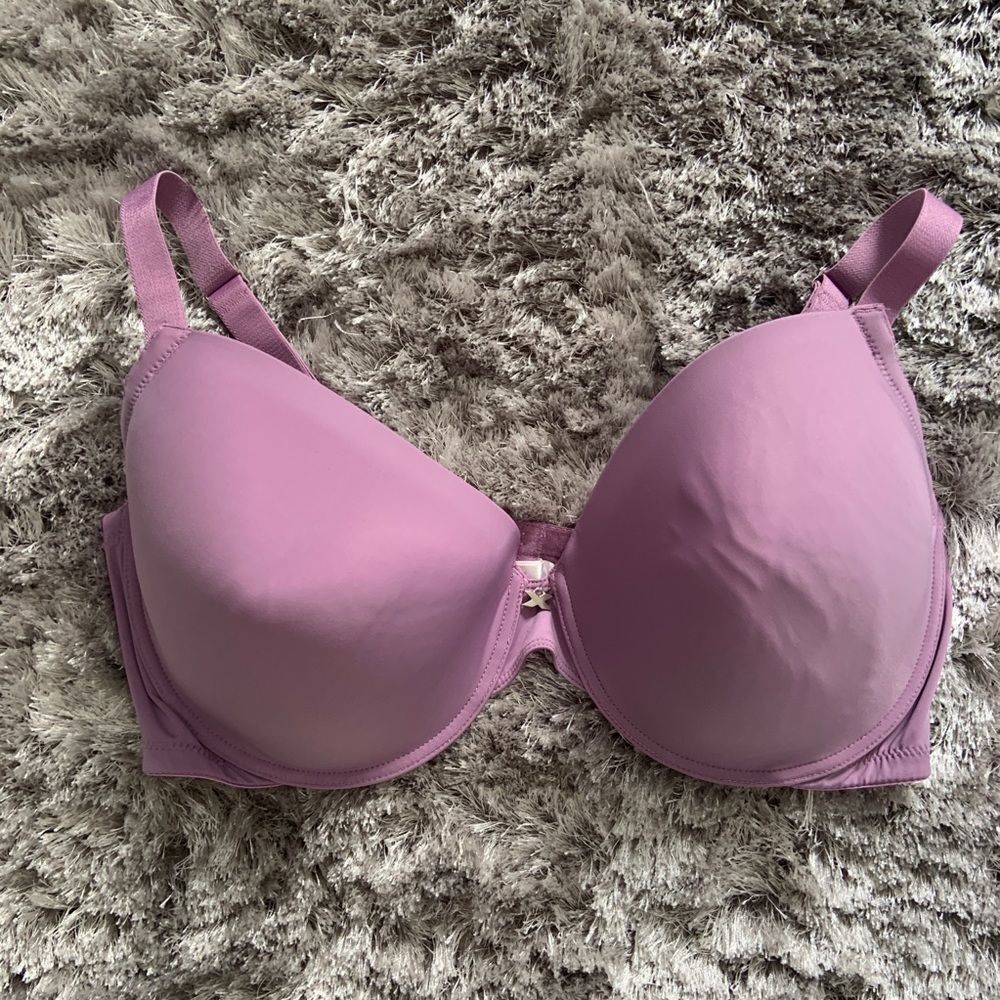 🏷️ 5 for $25 - FREDERICK'S Of Hollywood Lightly Lined Purple Bra